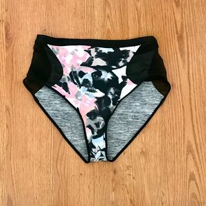 Lululemom high waisted swim suit bottoms size 6